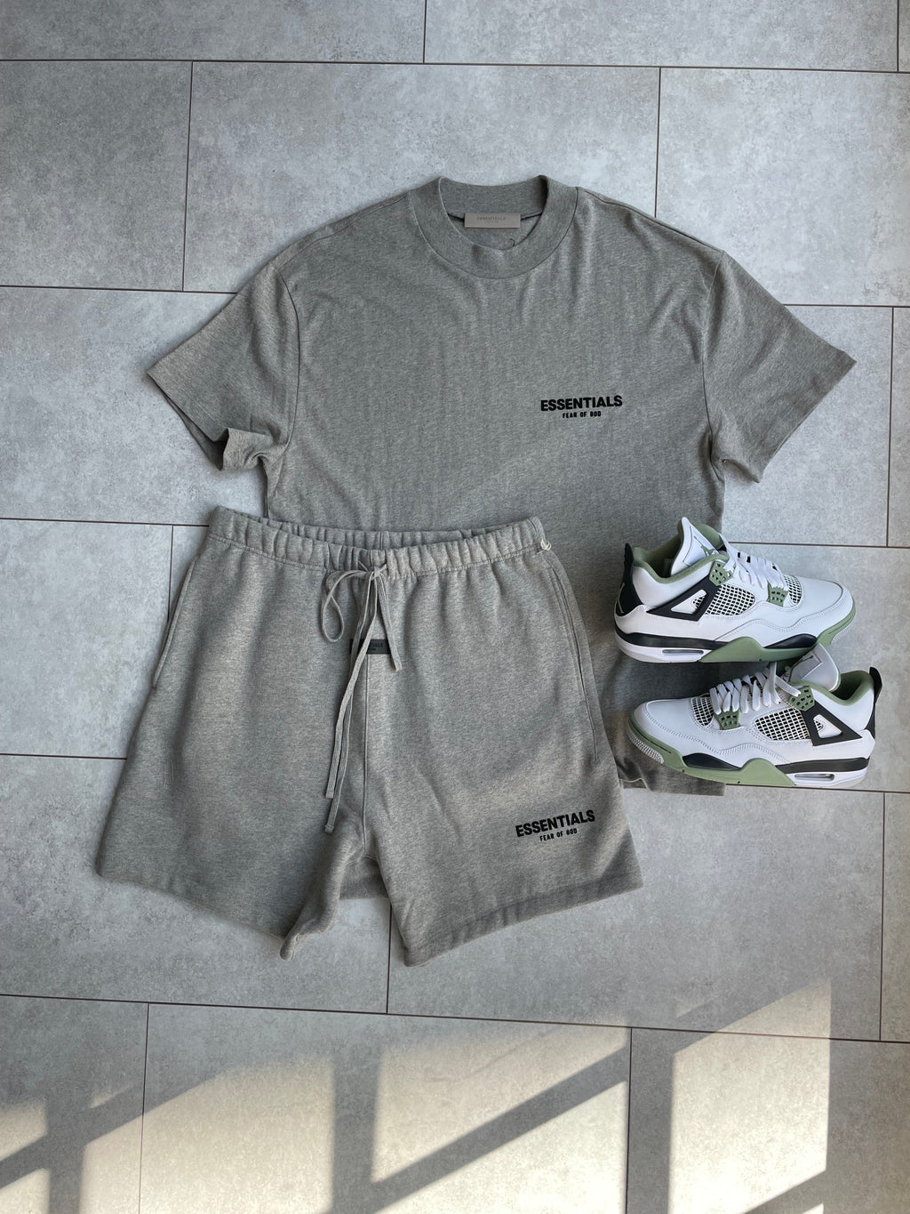 SS22 T-Shirt / Shorts / Set - Dark Heather Oatmeal